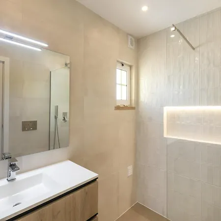Modern With Sea Views, Terrace